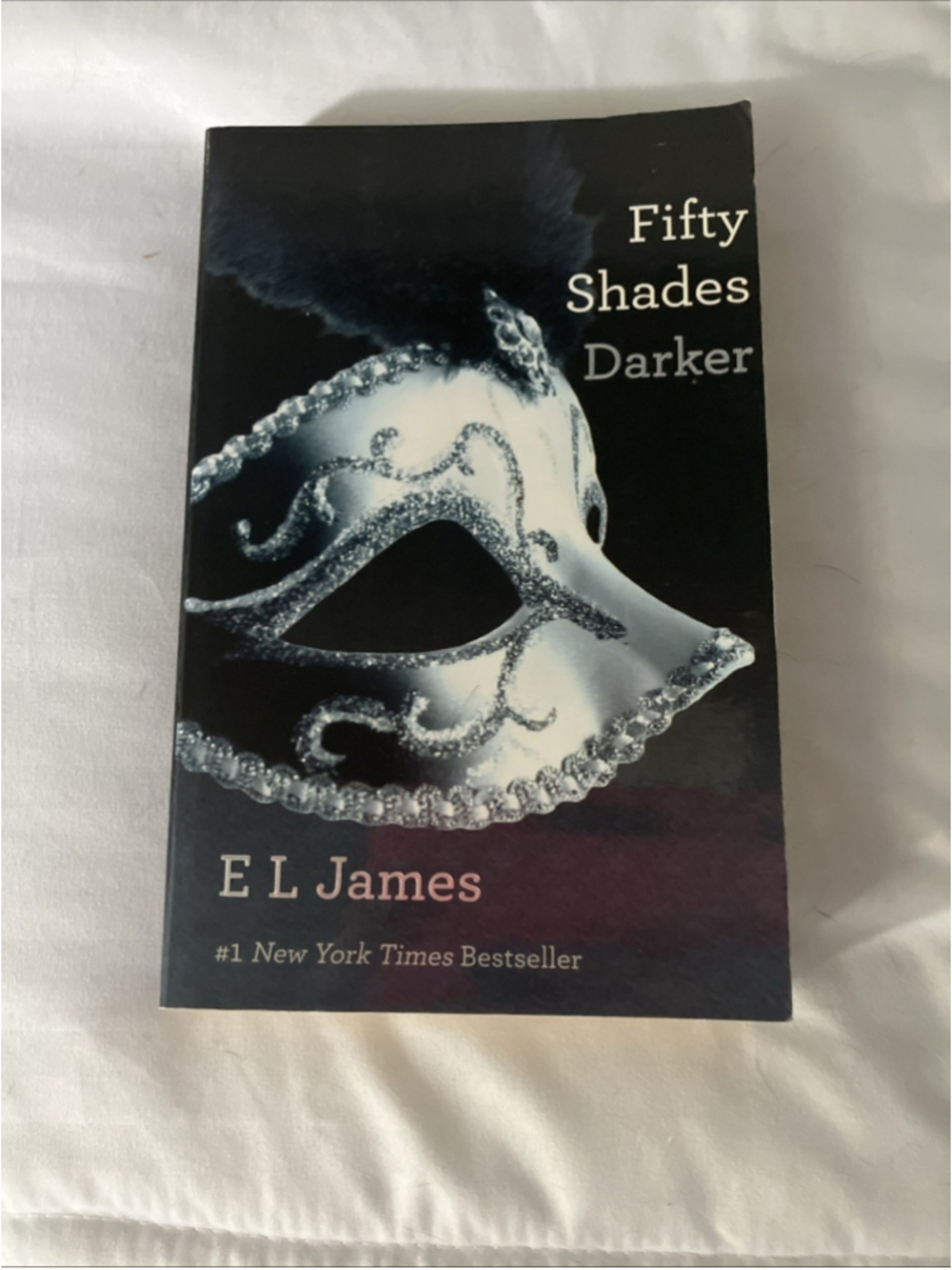 Fifty Shades Darker : Book Two by E. L. James (2012, Trade Paperback)